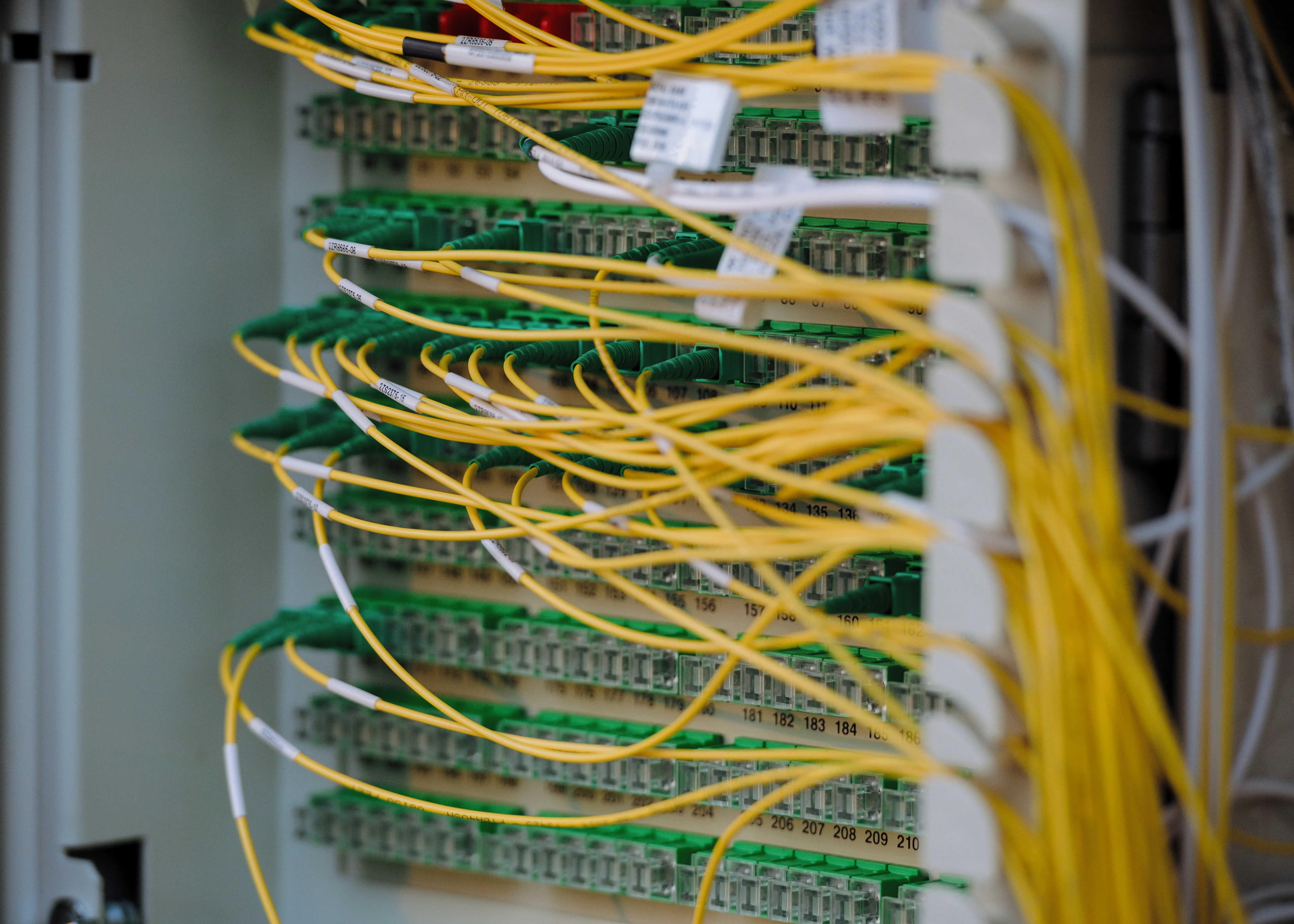 Structured cabling and patch panel installation